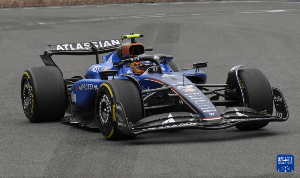 红牛二队碾压哈斯车队，维斯塔潘惊艳四座