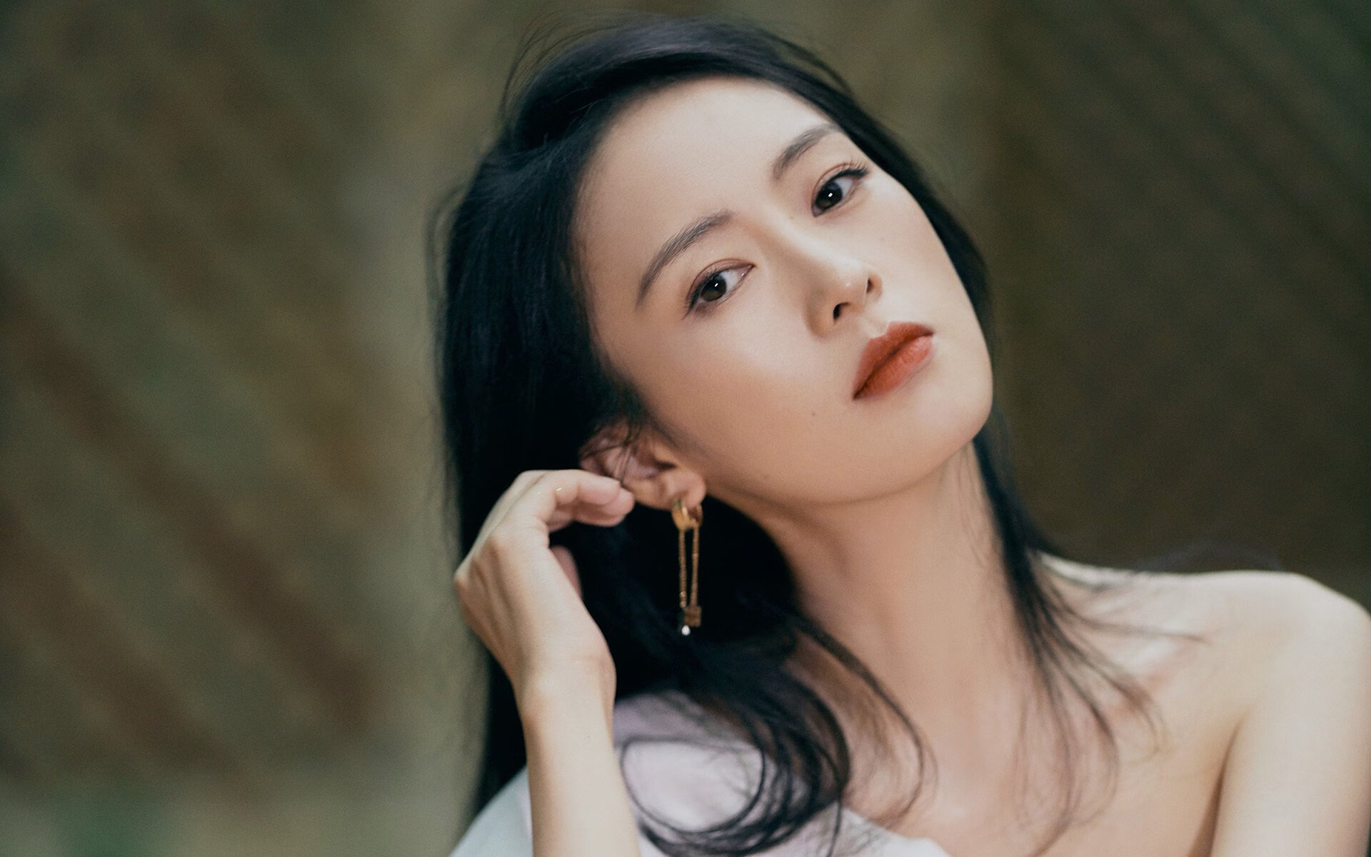 开云体育中国-库里三分雨浇灭国王，公牛式压迫助拜仁登顶德甲